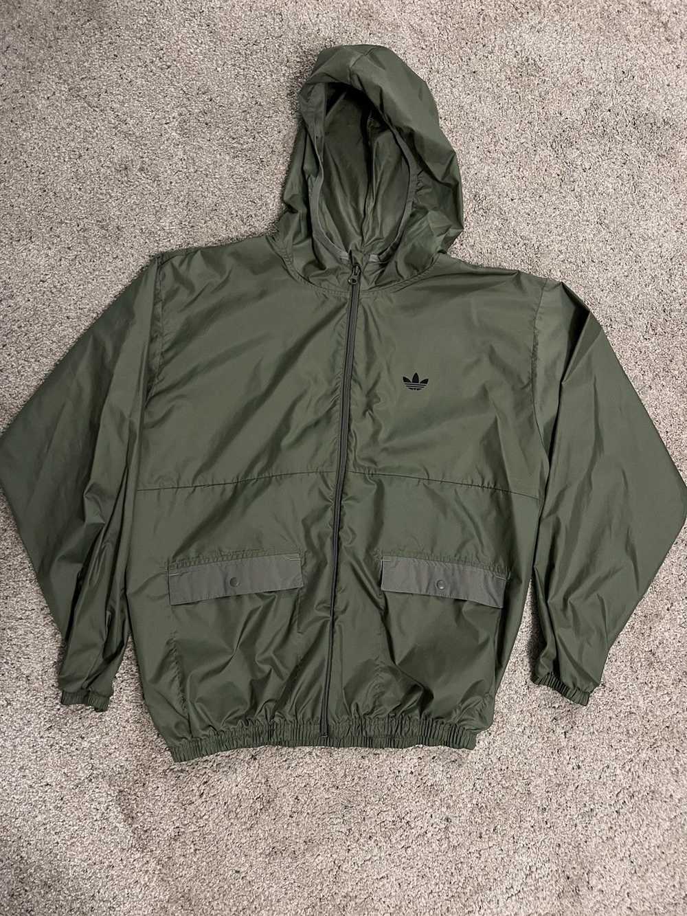 Adidas Adidas Originals Olive Windbreaker Size Me… - image 2