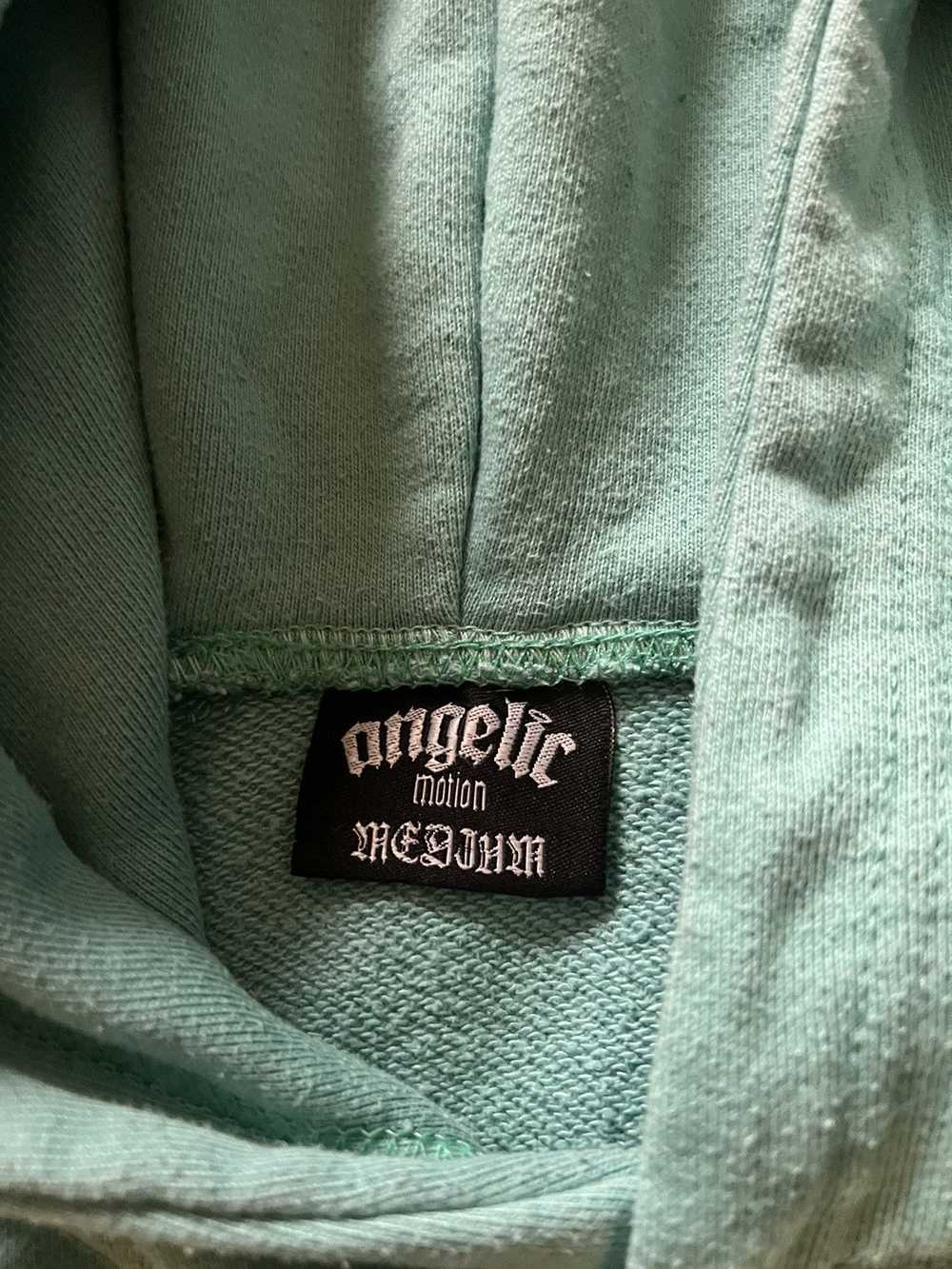 Streetwear Angelic Motion Hoodie | Medium - image 4