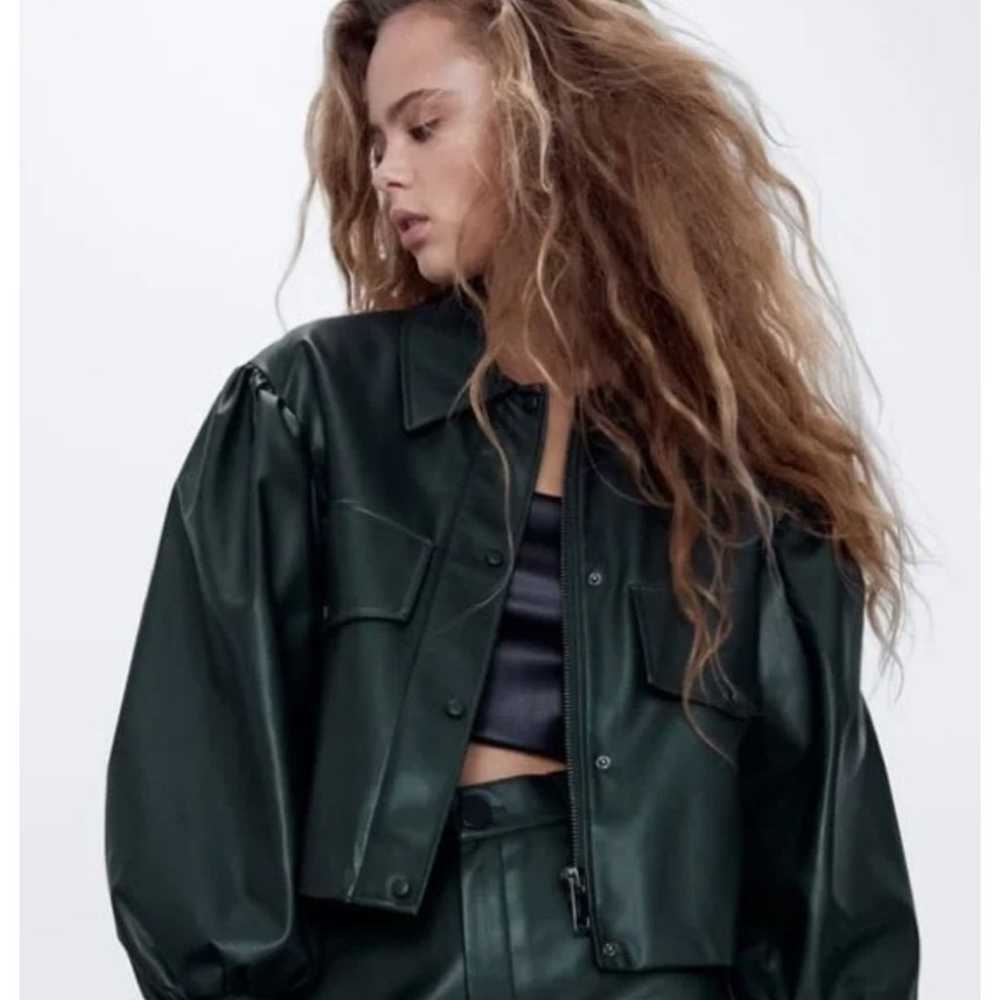 Zara Cropped Vegan Faux Leather Jacket Women's Si… - image 8