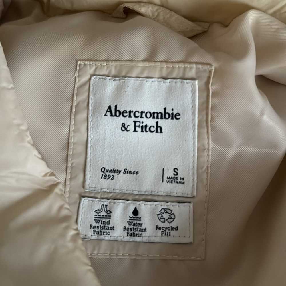 ABERCROMBIE & FITCH Oversized Diamond Puffer Vest… - image 5