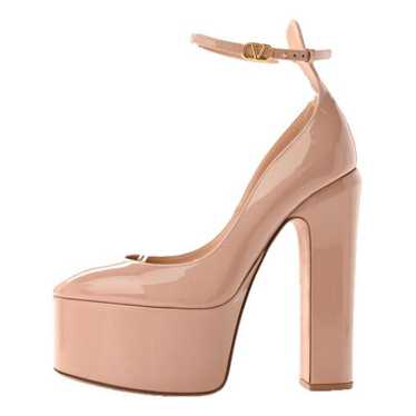 Valentino Garavani Tan-go patent leather heels