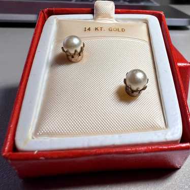 Earrings Vintage 14k Solid Gold Pearl Stud Earring
