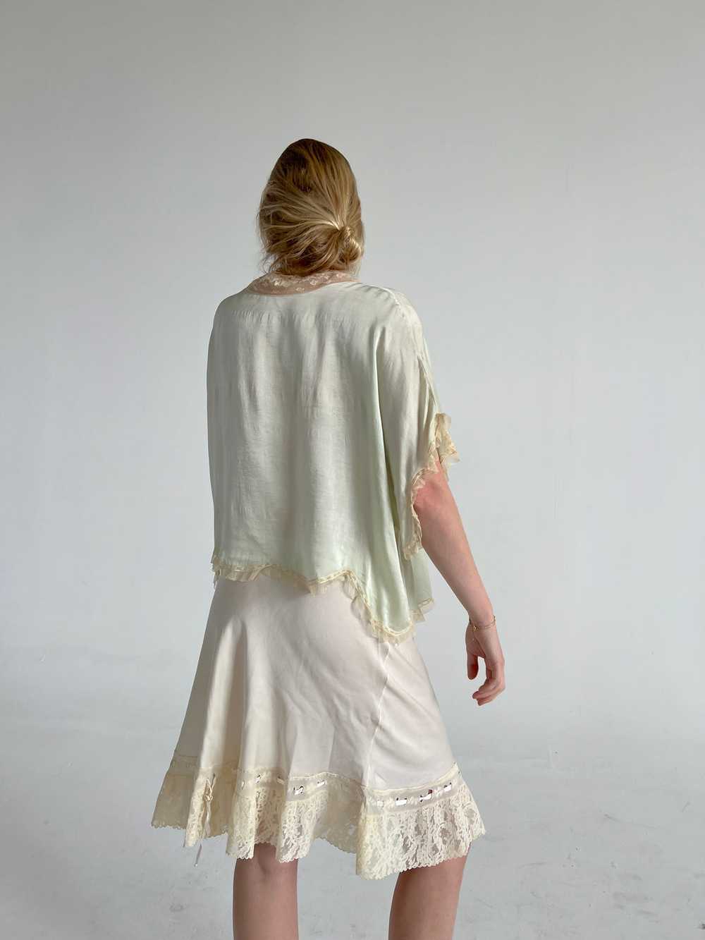 1930's Cream Silk Skirt - image 2