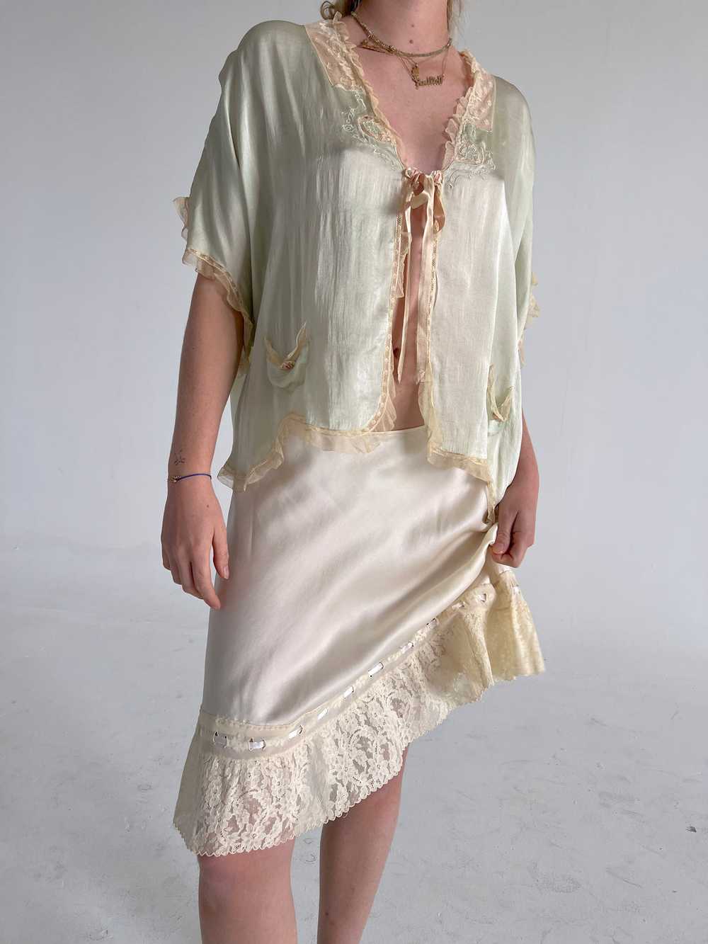 1930's Cream Silk Skirt - image 3