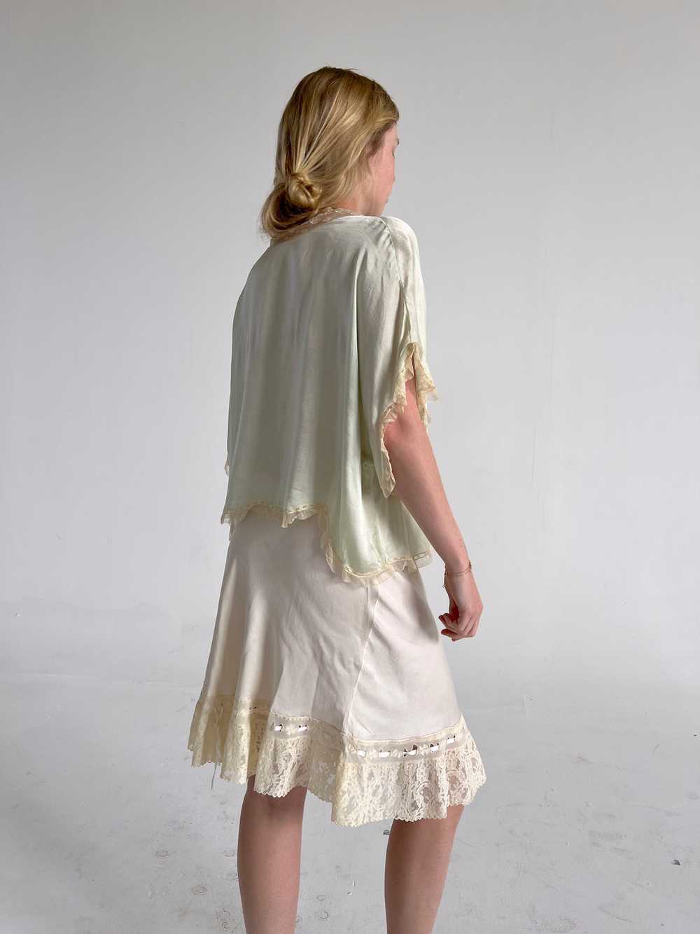 1930's Cream Silk Skirt - image 4