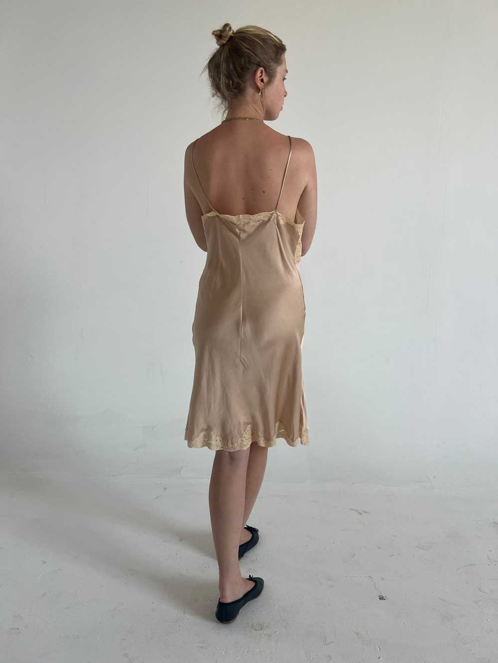 1930's Latte Silk Slip with Bow Embroidery - image 5