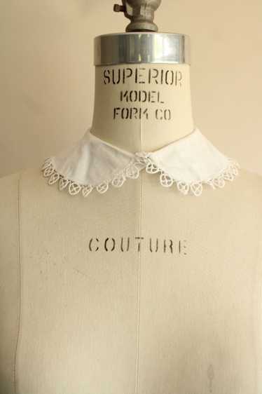 Vintage 1950s 1960s White Blouse Collar