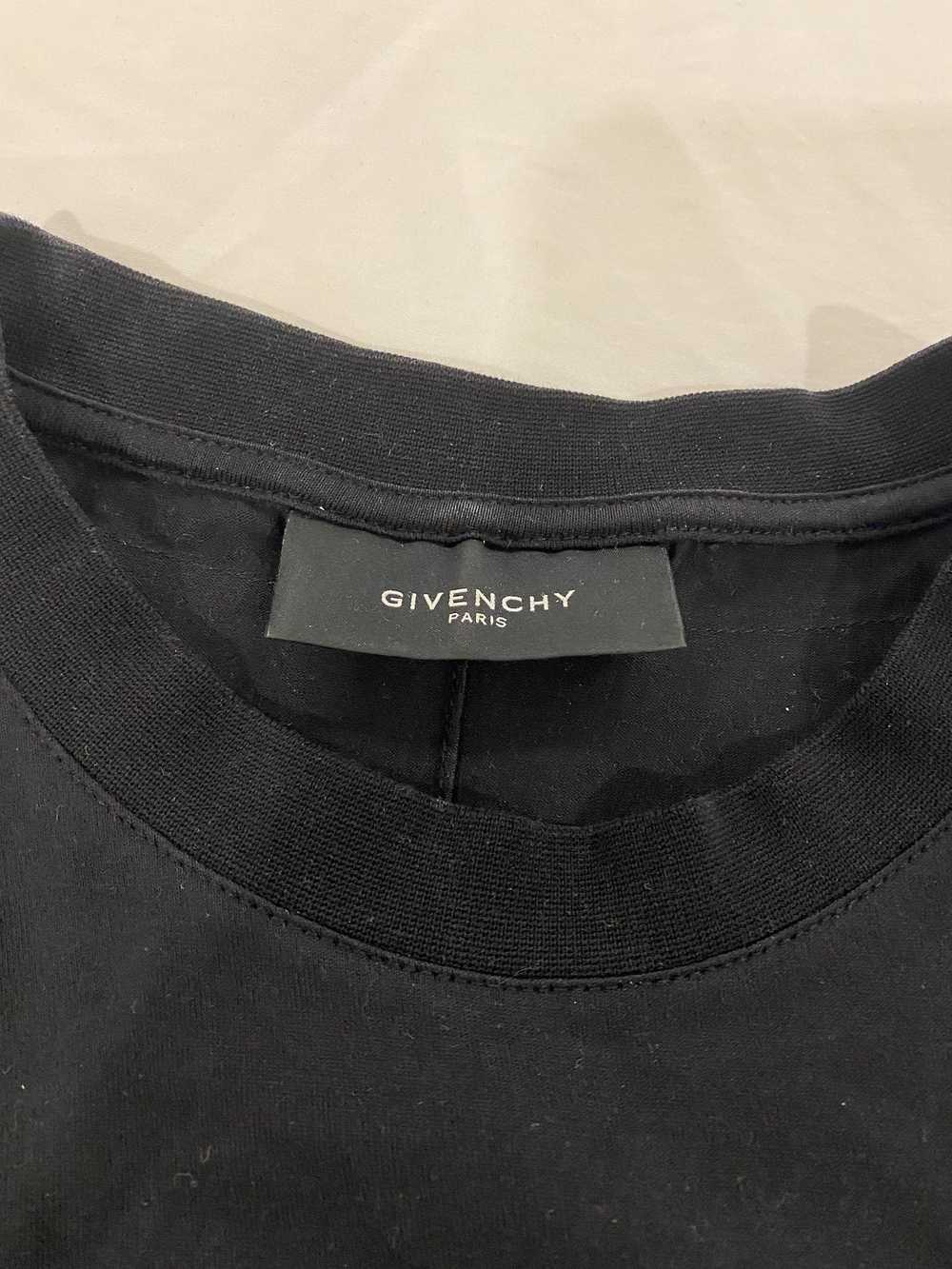 Givenchy Givenchy "Horn Collar" Black T-Shirt - image 3