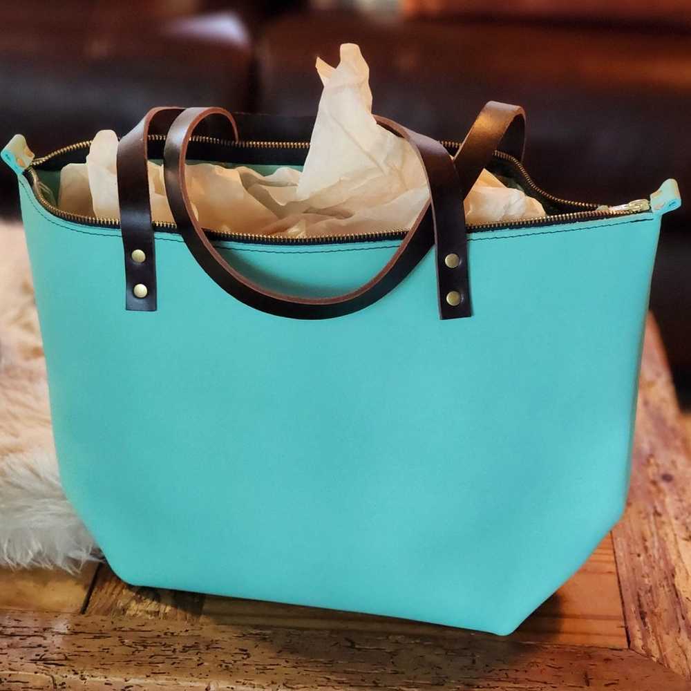 Portland Leather Large Zippered Mint Tote - image 2