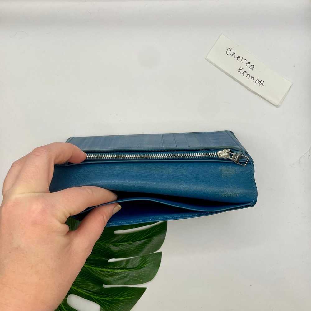 Louis Vuitton Brazza Wallet Blue Taurillon Leathe… - image 10