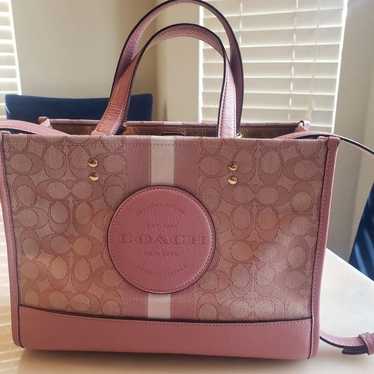 Coach dempsey carryall pink