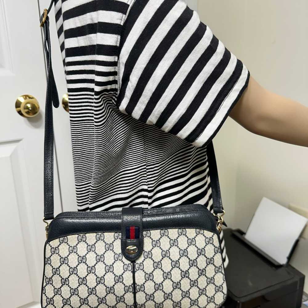 Gucci Shoulder Bag - image 7