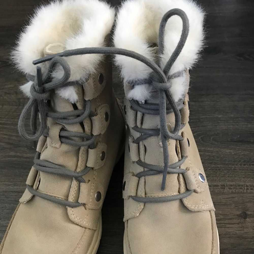 Sorel womens boots size 7, like new - image 6