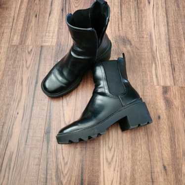 Time and tru chunky heeled boot