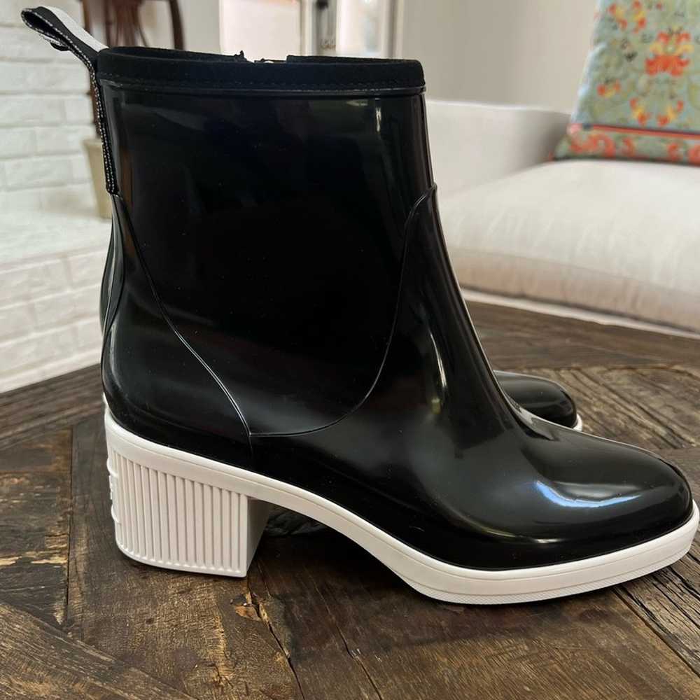 KATE SPADE NEW YORK Black and White Puddle Rain B… - image 3