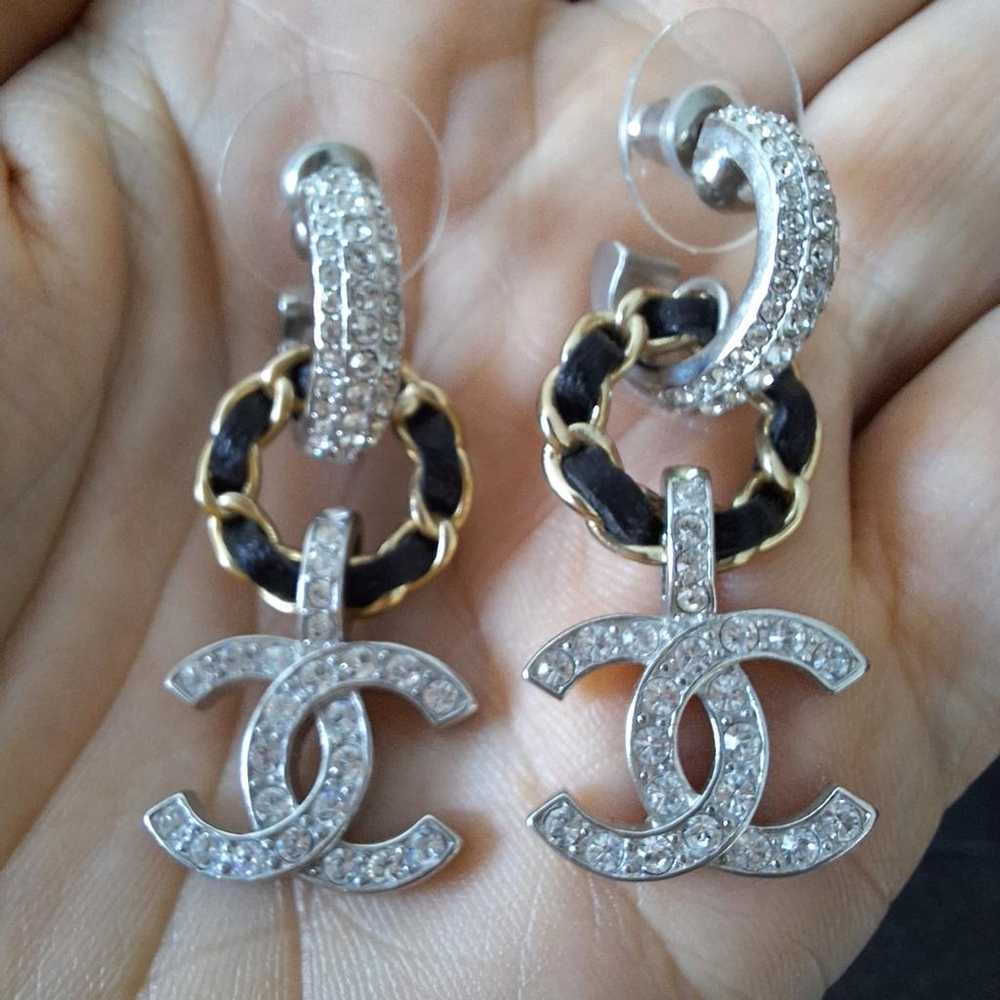 Chanel Matelassé earrings - image 2