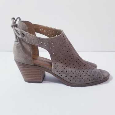 Lucky Brand Taupe Bracy Cut Out Sandals Chunky Hee