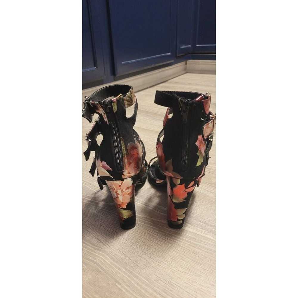 Shoe Republic High Heels "Rose" Black Oriental 6 … - image 7