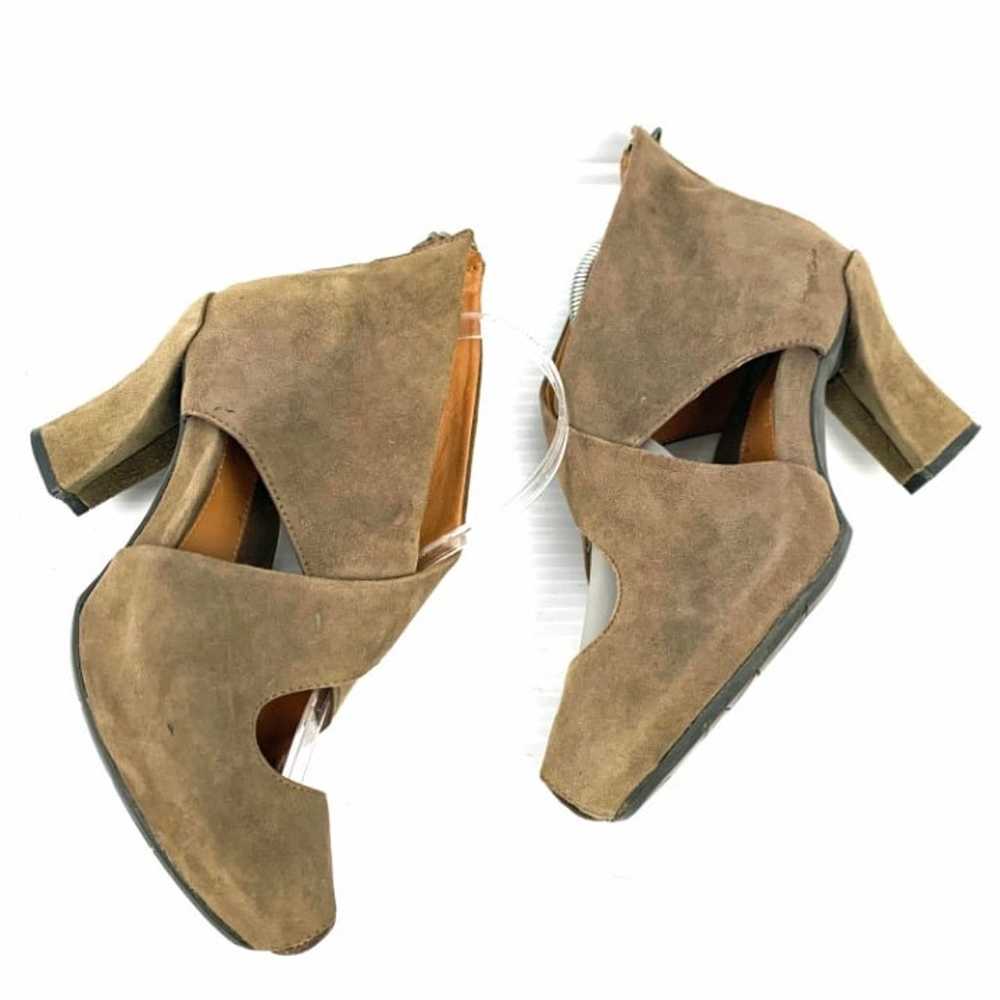 EARTHIES "Syriana" Suede Peep Toe Heels - image 7