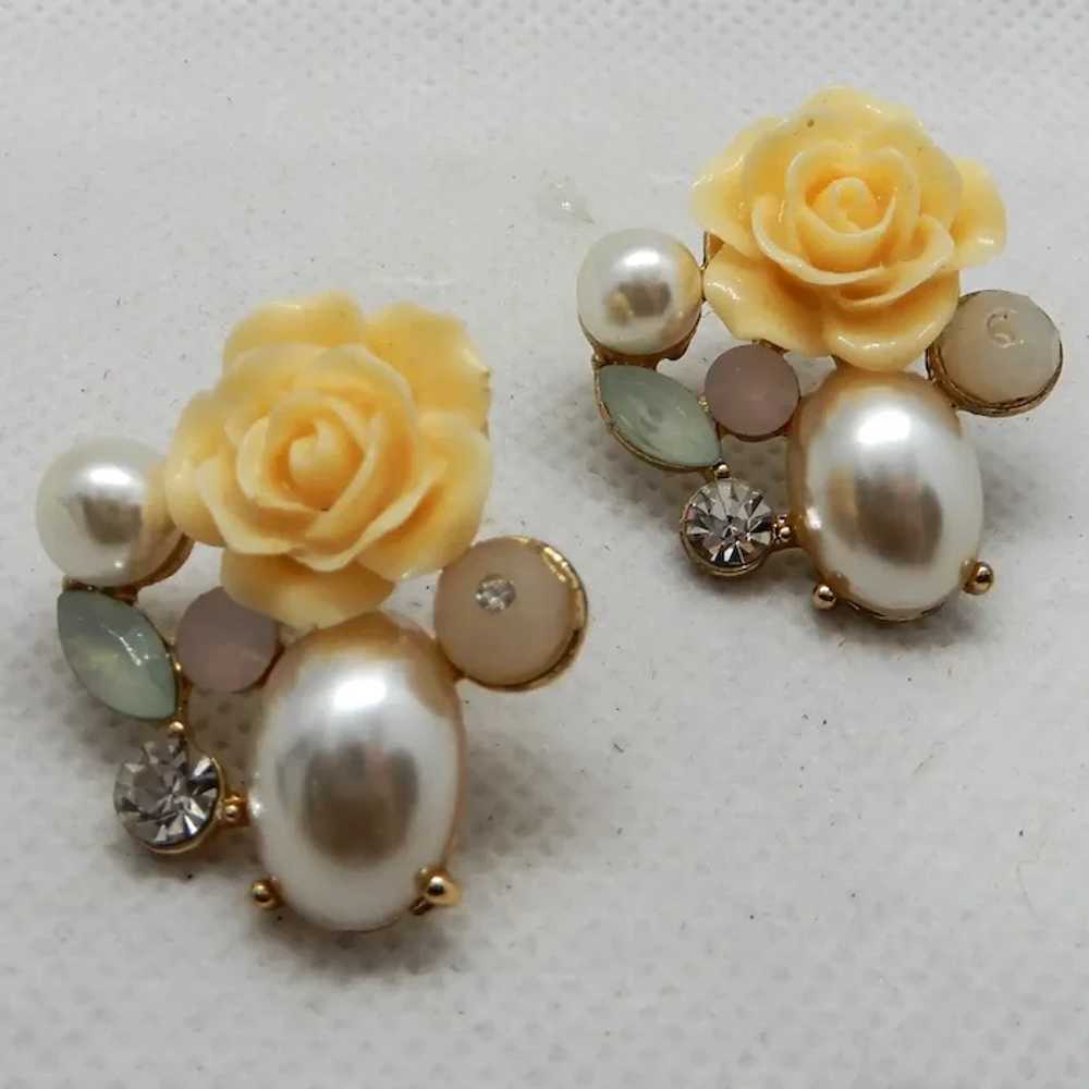 Pink Rose Faux Pearl and Rhinestone Pierced Earri… - image 4