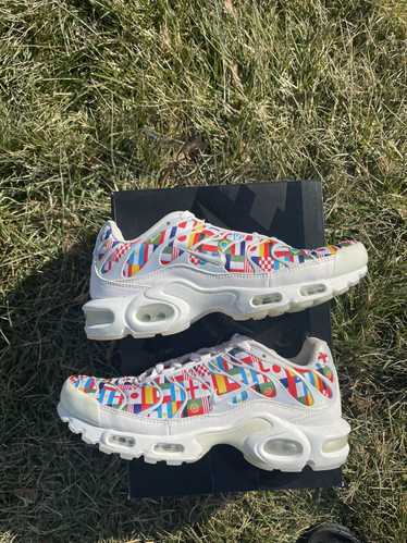 Nike Air Max Plus International Flag 2018