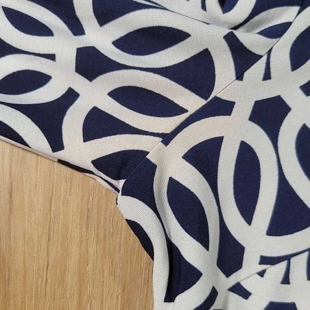 ️Sandra Darren Blue & White Geometric 3/4 Sleeve … - image 11