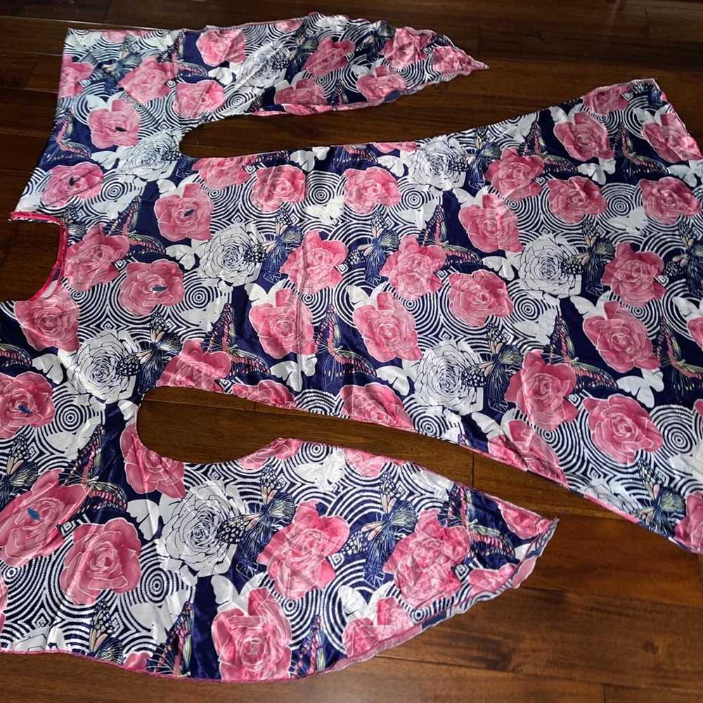 African Butterflies Sleeve Pink and blue Floral P… - image 12