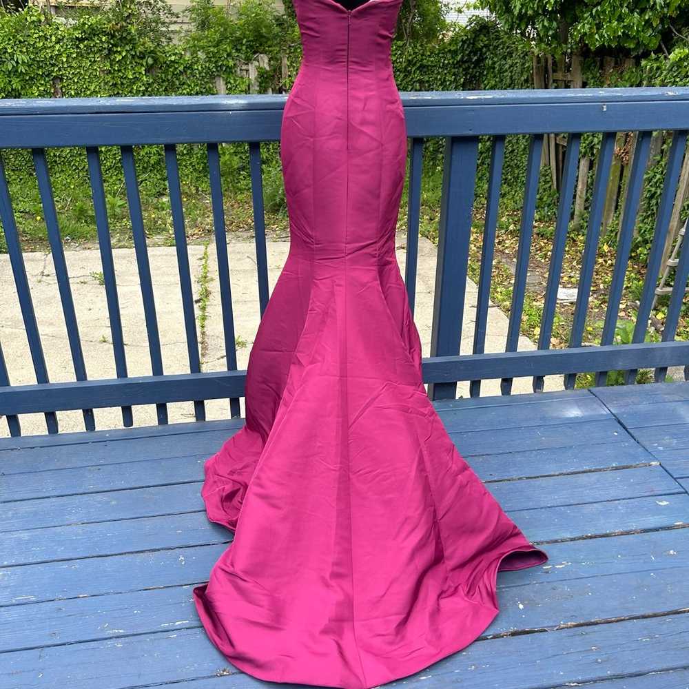 Fuchsia strapless Sherri hill dress - image 6