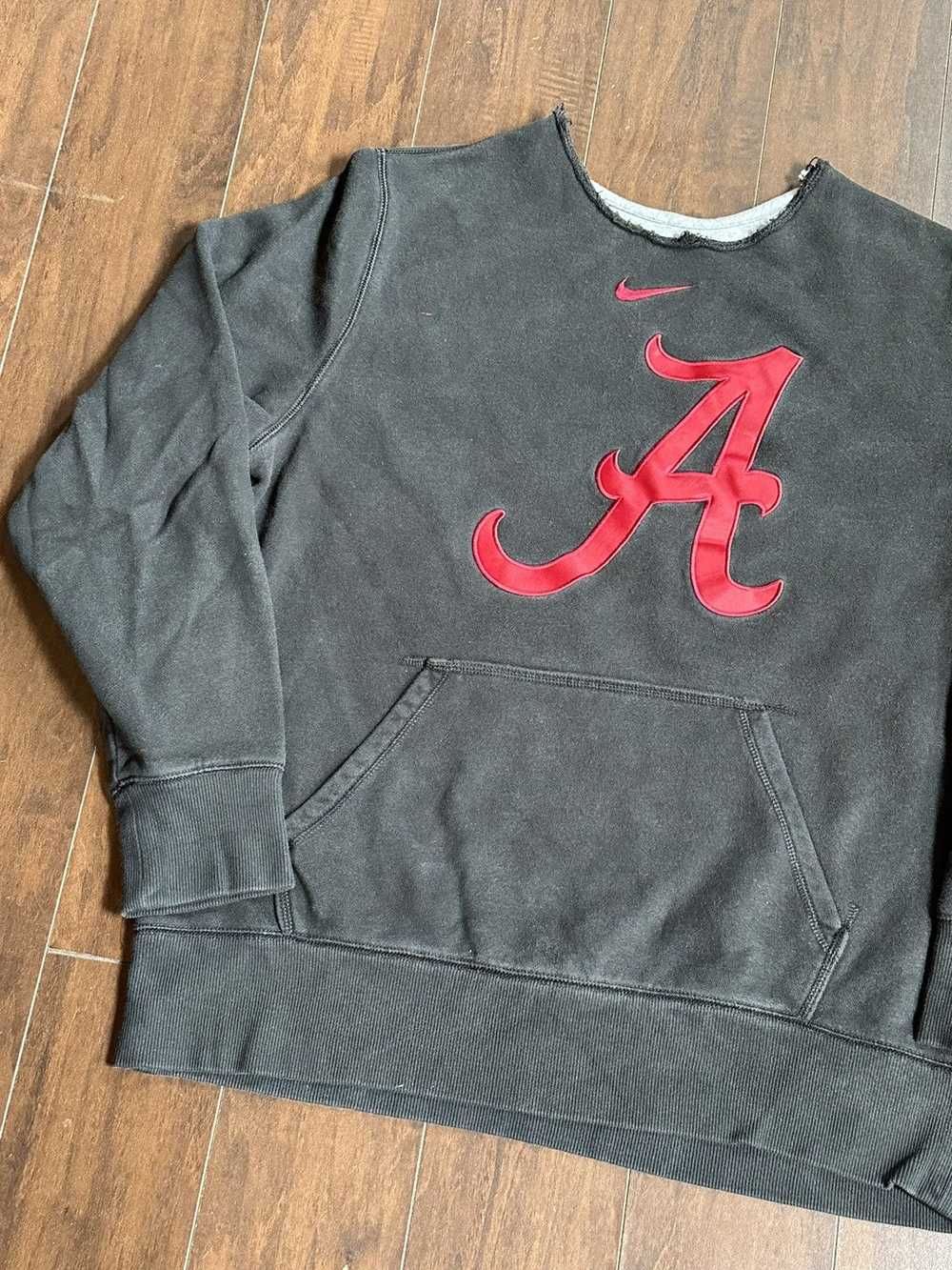 Ncaa × Nike × Streetwear Modern Alabama Crimson T… - image 2