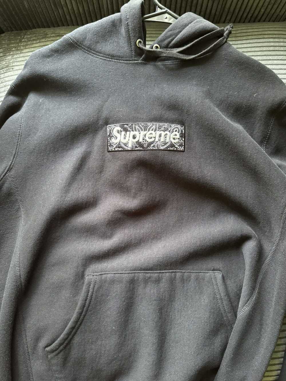 Supreme Supreme Bandana Box Logo Hoodie Black - image 2