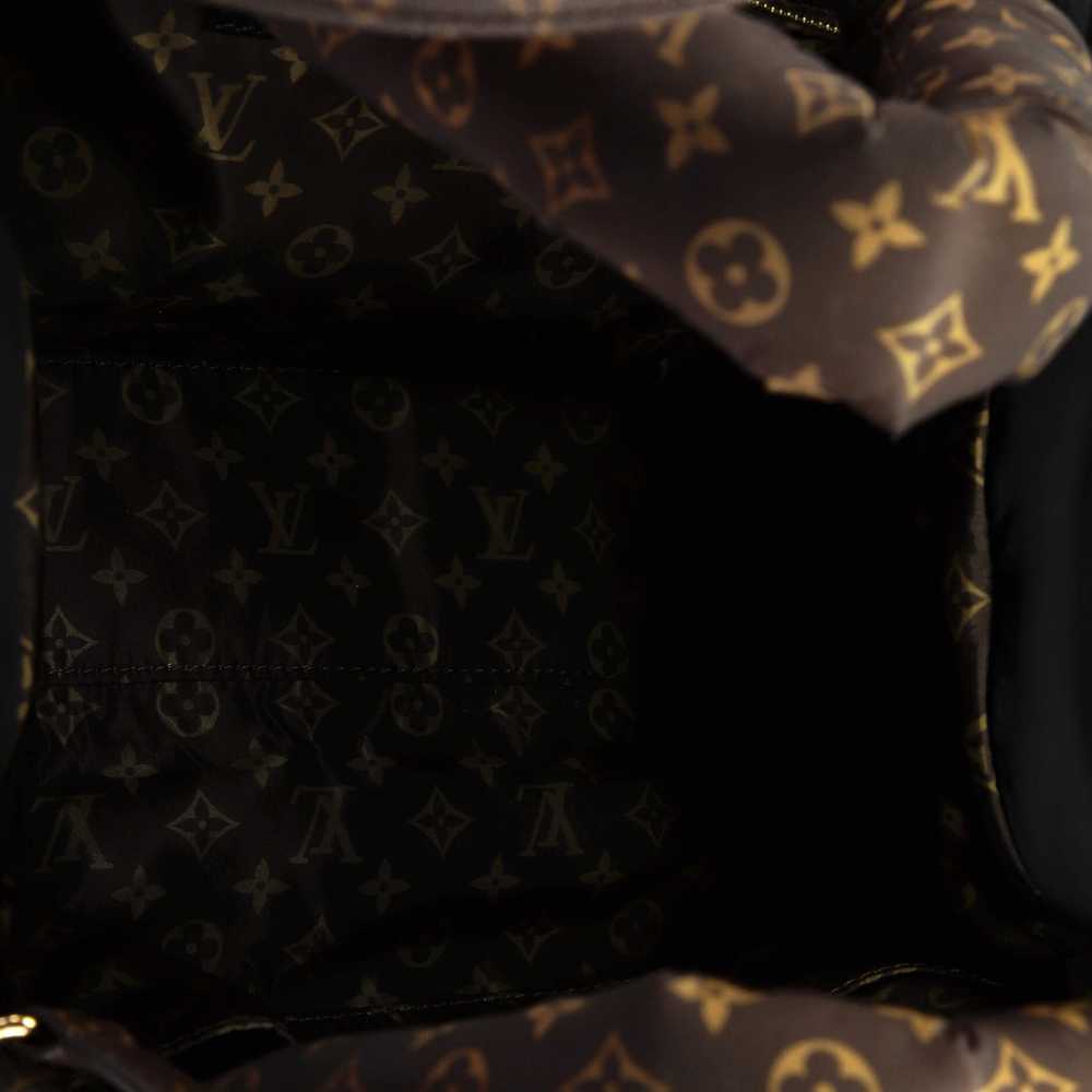 Louis Vuitton Pillow OnTheGo Tote Monogram Quilte… - image 5