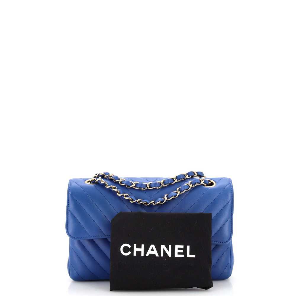 CHANEL Classic Double Flap Bag Chevron Lambskin S… - image 2