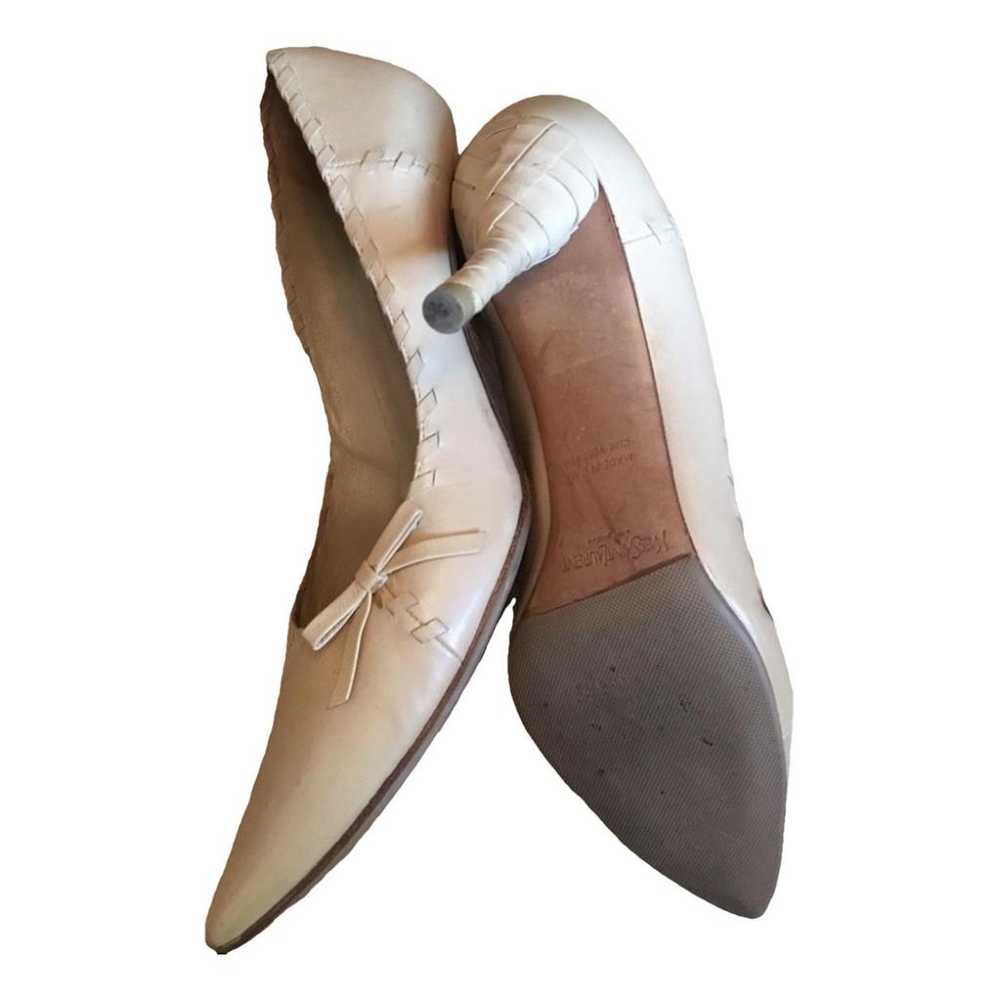 Yves Saint Laurent Leather heels