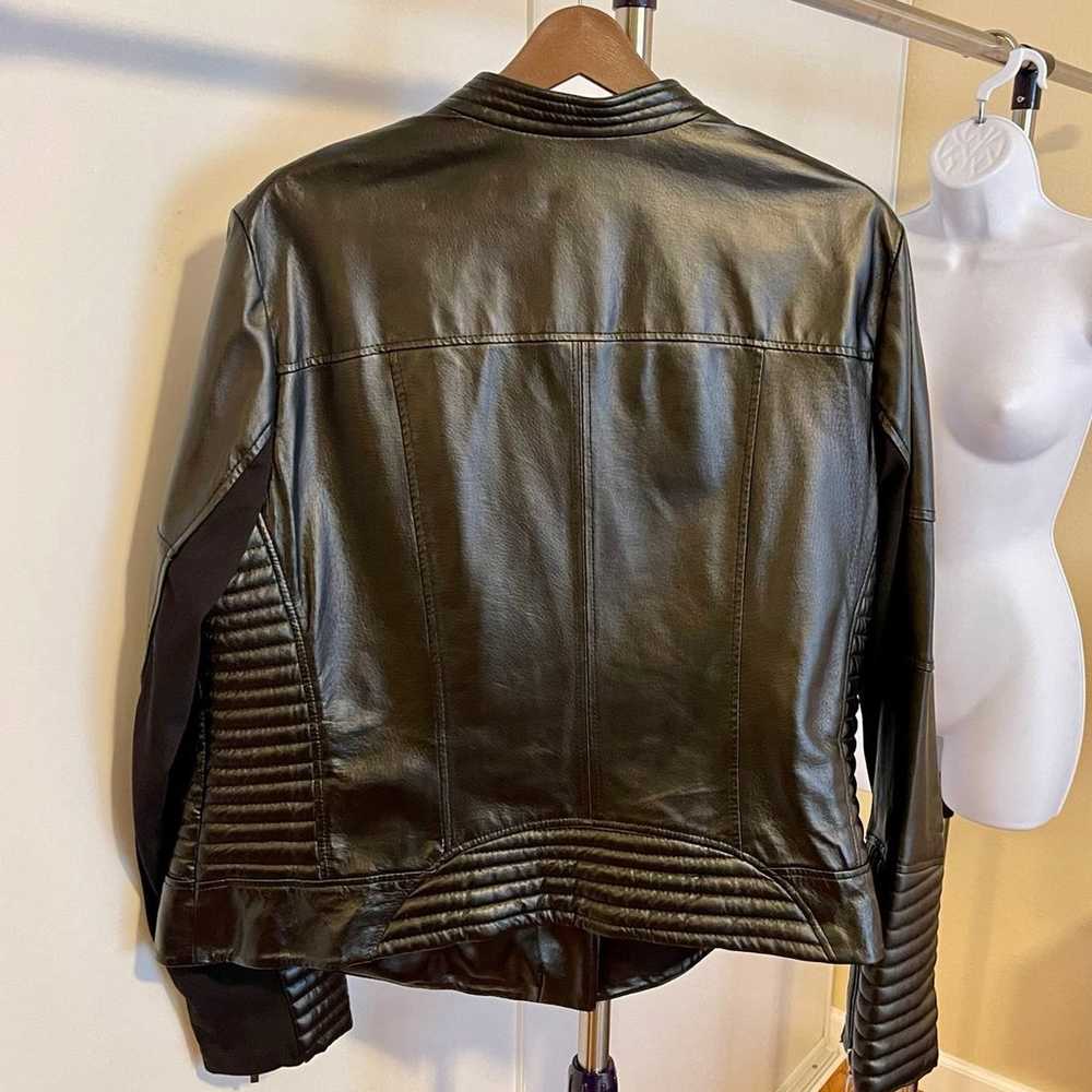Women’s moto leather jacket - Size 20 - image 4