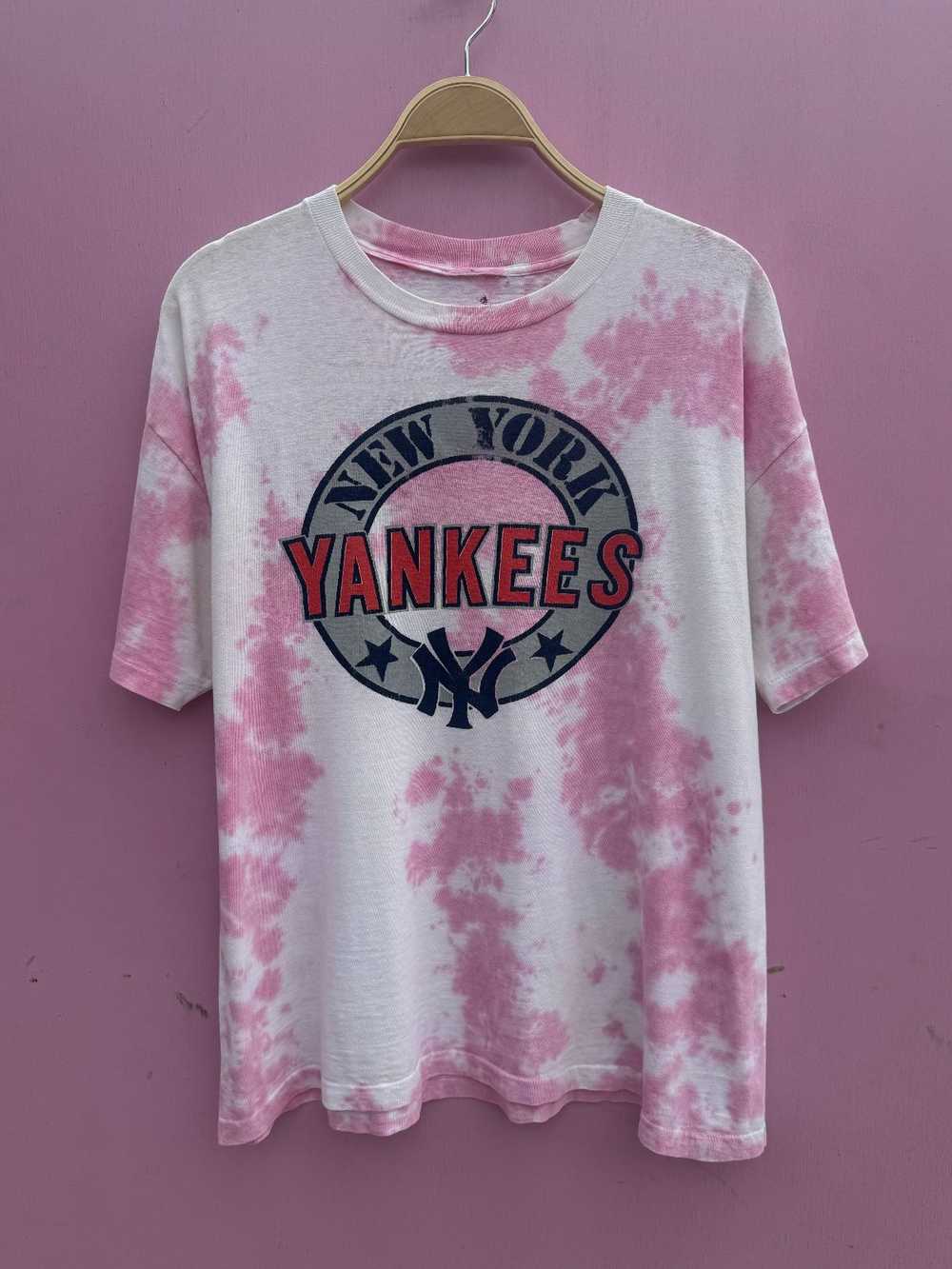 NEW YORK YANKEES OVER DYED GRAPHIC T-SHIRT - image 1