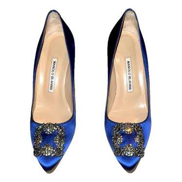 Manolo Blahnik Hangisi cloth heels