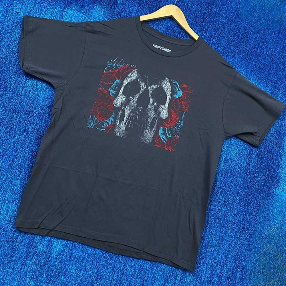 Deftones Numetal Rock T-shirt Size 2XL - image 3