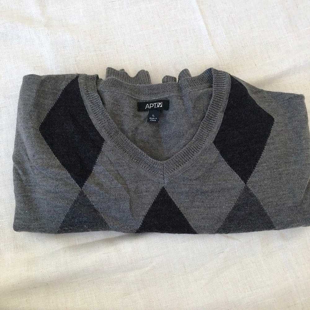 Grey and Black Argyle Sweater - image 5