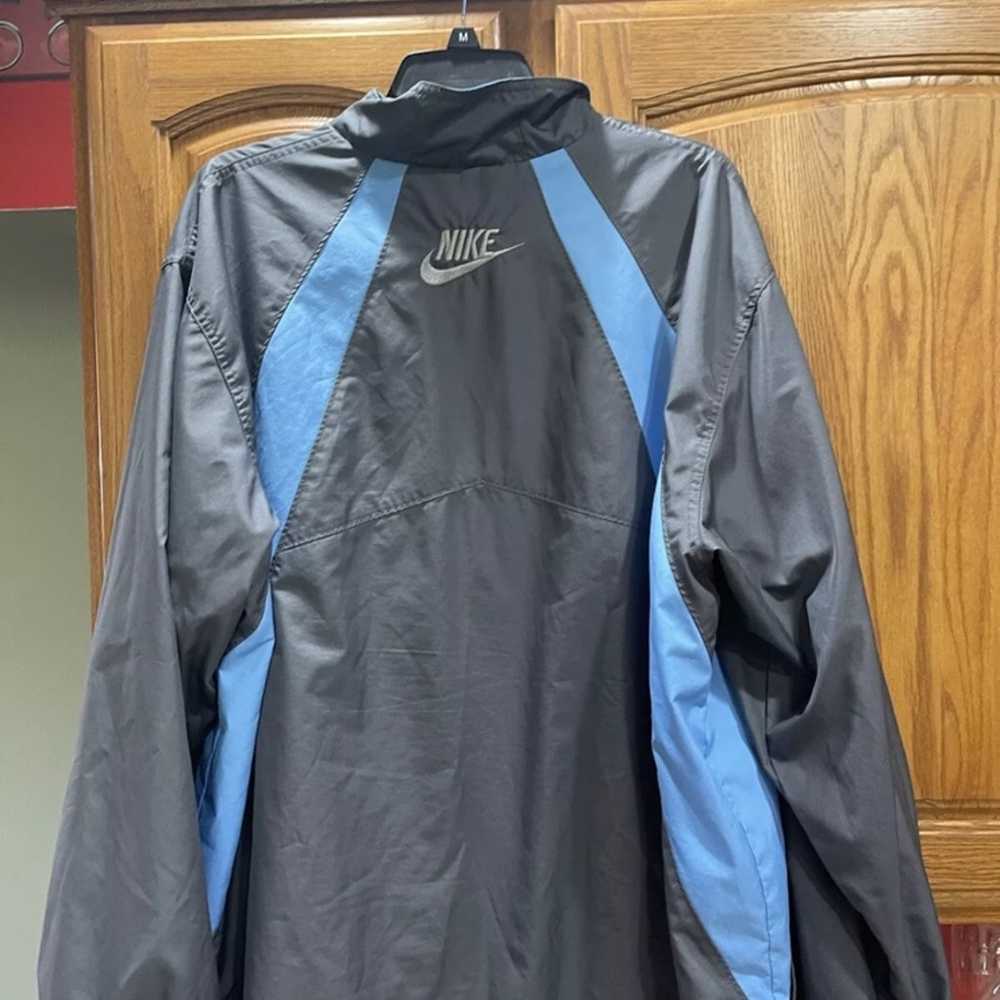 Vintage Nike Silver Tag Grey and Blue Windbreaker… - image 4