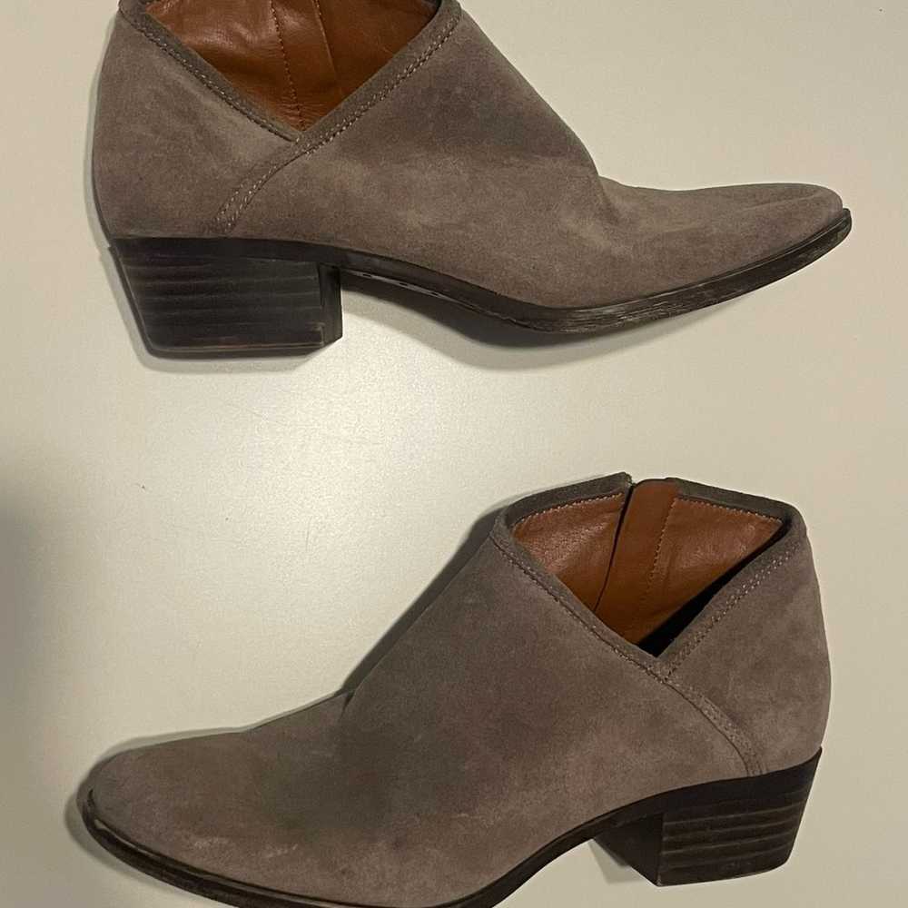 Lucky Brand Taupe Booties Size 8.5 - image 3