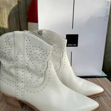 dolce vita ankle western boots