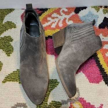 Crown vintage suede leather booties size 9