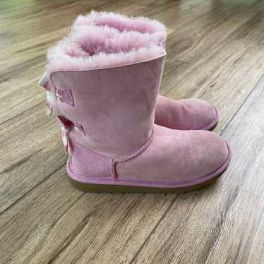 Ugg girls light pink suede Bailey Bow boots