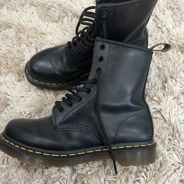 Dr Martens women’s boots - image 1