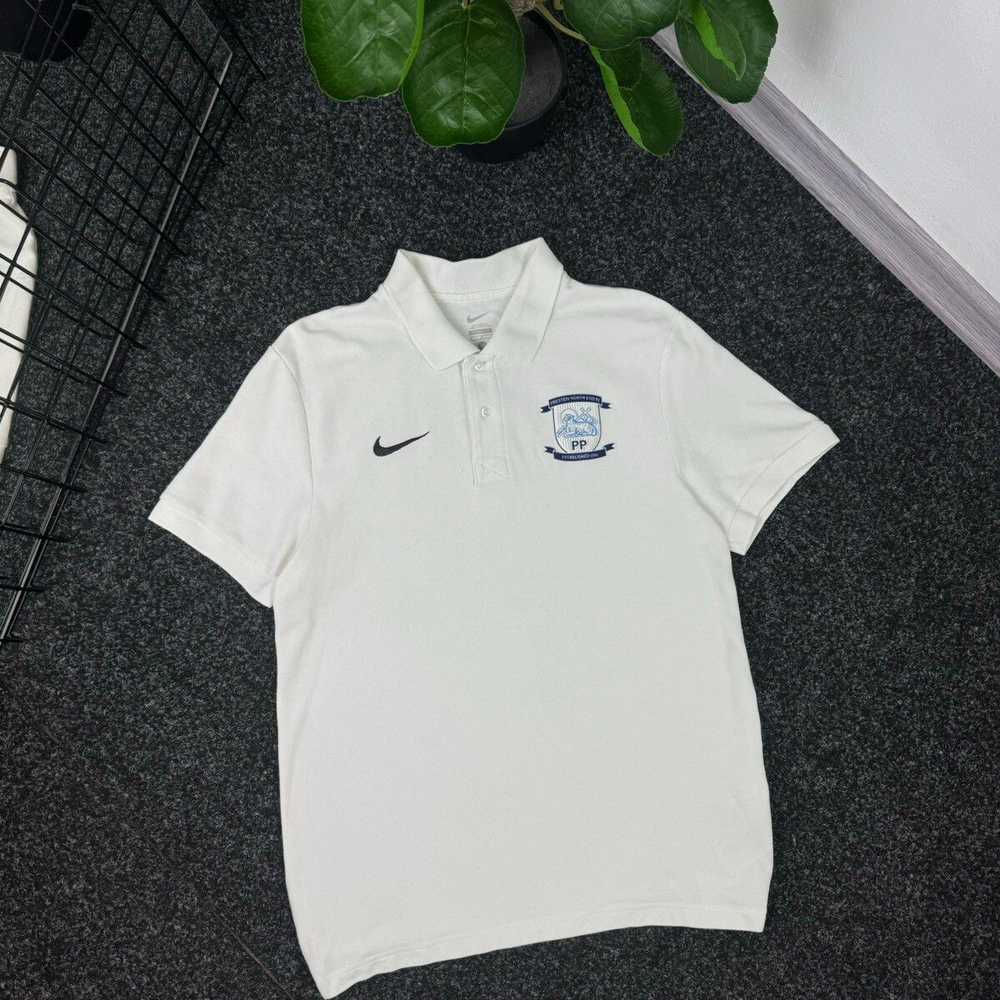 Nike × Soccer Jersey × Vintage NIKE T-shirt Vinta… - image 1