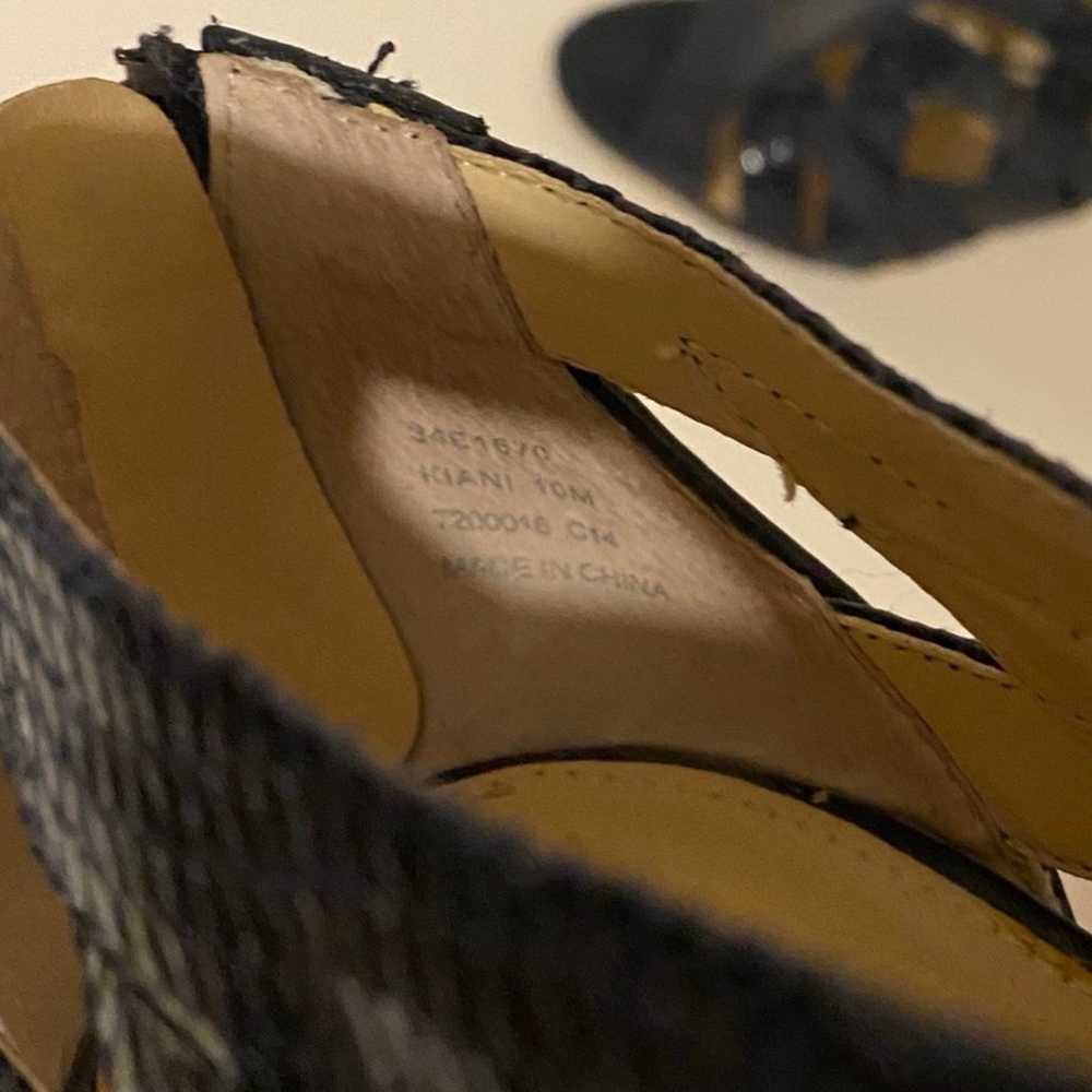 CALVIN KLEIN snakeskin print cut out navy heels s… - image 7