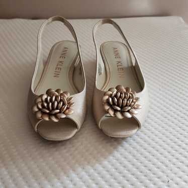 Anne Klein Low heel shoes