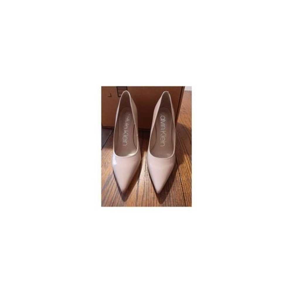 New 10M Calvin Klein Latte Attie Pointed Toe Tria… - image 6