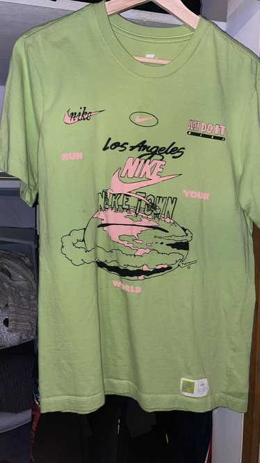 Nike × Vintage Los Ángeles exclusive Nike T-Shirt