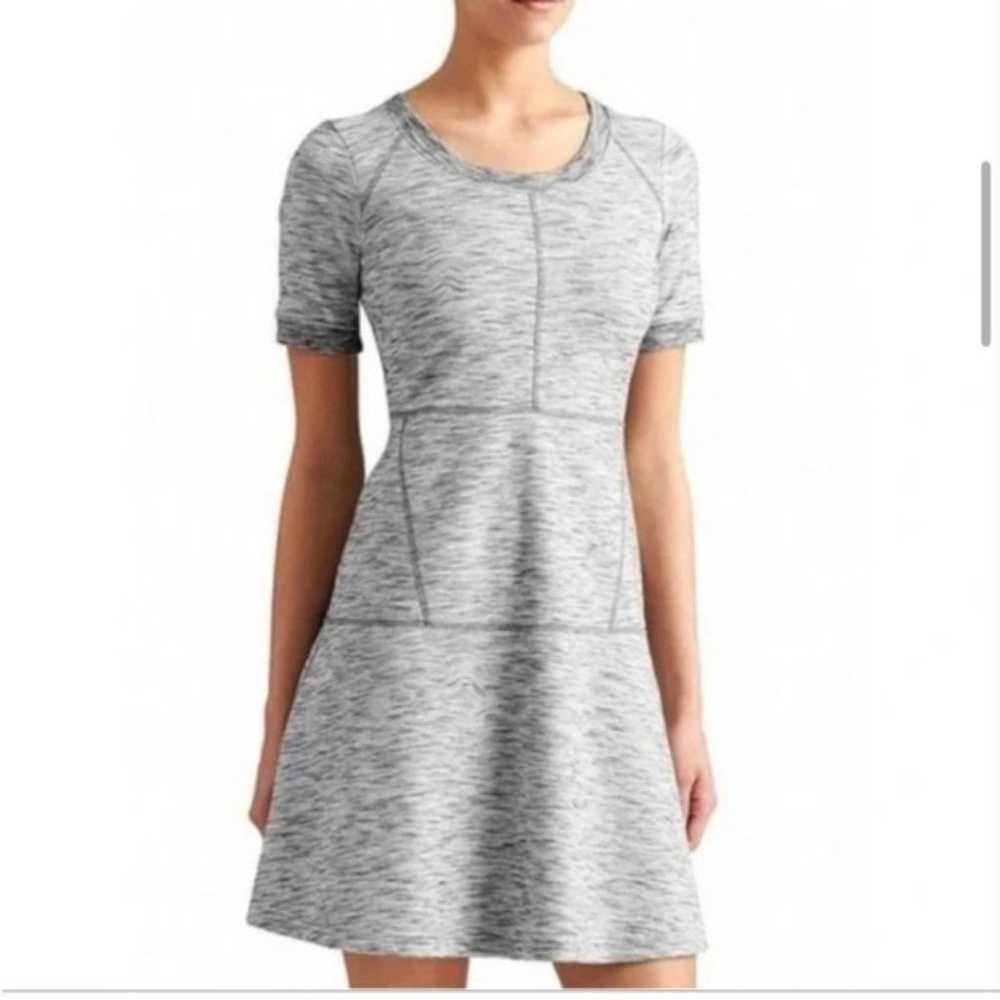 Athleta Fit & Flare Dress Sz ST - image 1